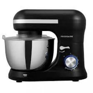 BATTEUR SUR SOCLE À TÊTE INCLINABLE DE 4,8 PINTES FRIGIDAIRE